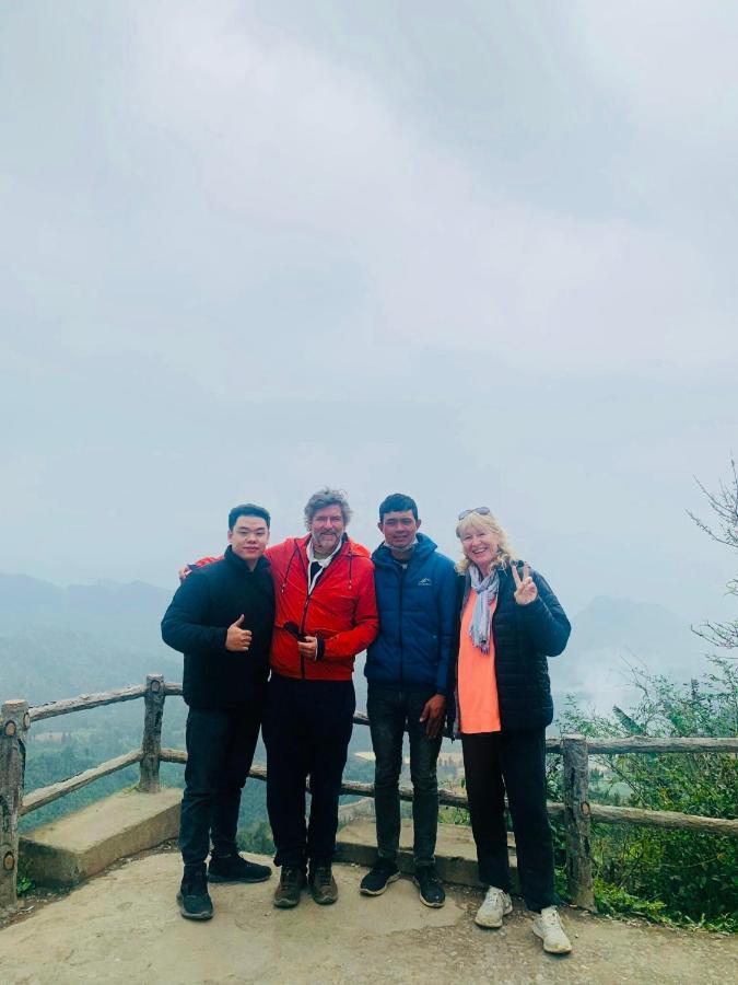 Royal Hotel Ha Giang Buitenkant foto