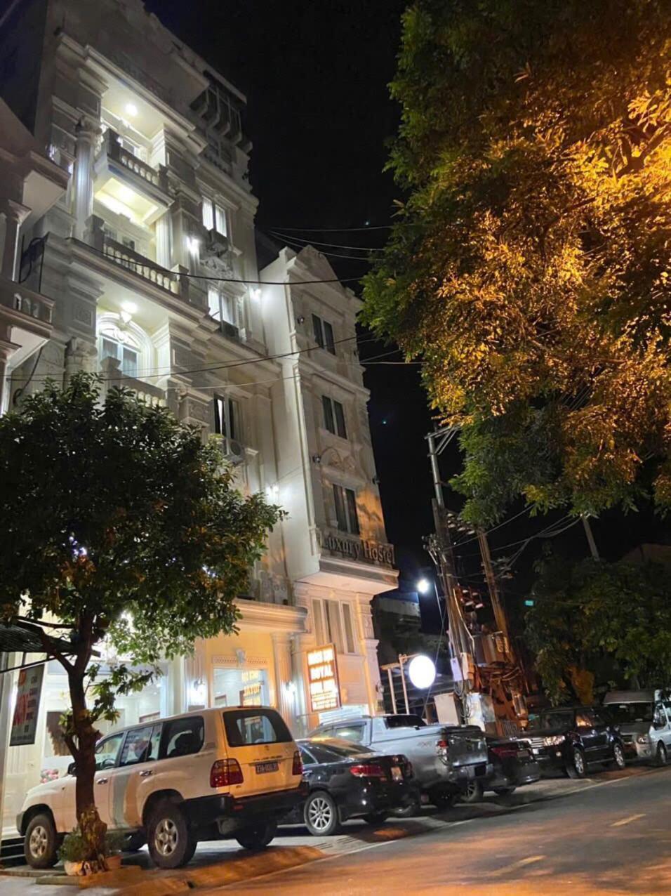 Royal Hotel Ha Giang Buitenkant foto