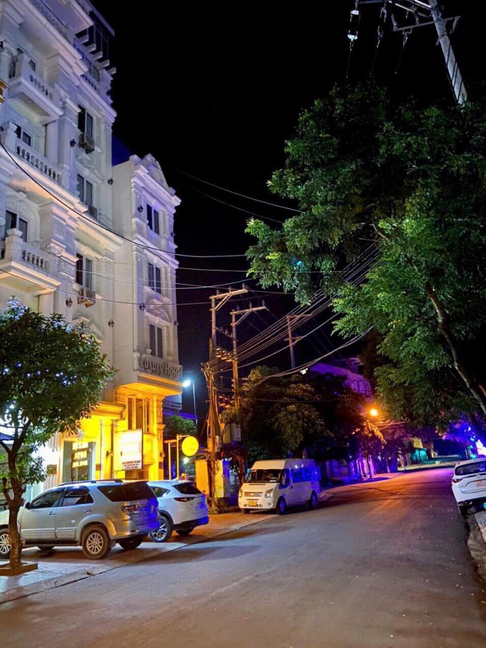 Royal Hotel Ha Giang Buitenkant foto