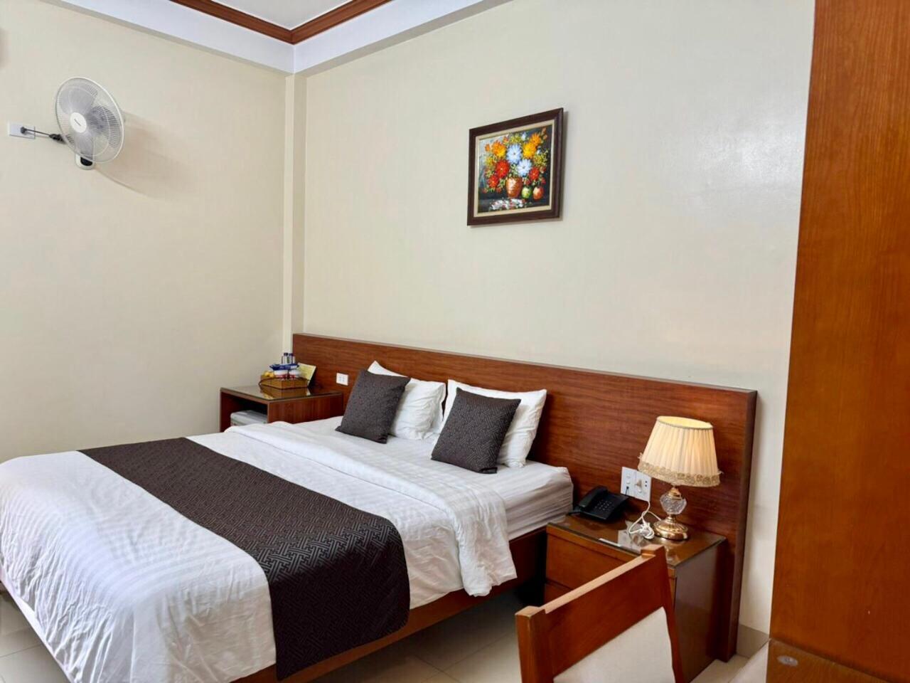 Royal Hotel Ha Giang Buitenkant foto